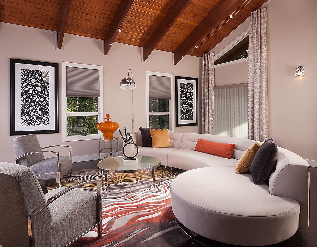This light sectional is perfect against the colorful furnishings.